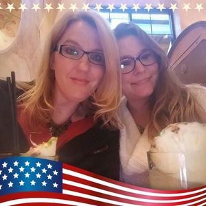 Meet your Posher, Candace